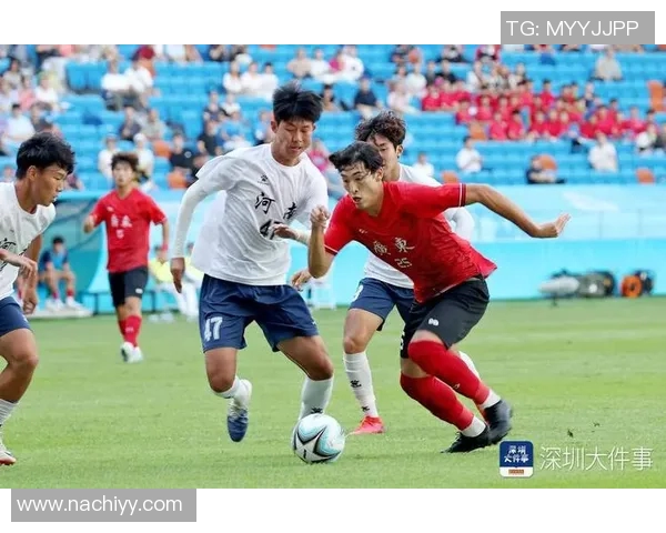 运动最新数据深入分析南京足球队整体压制战术的特点与应用效果